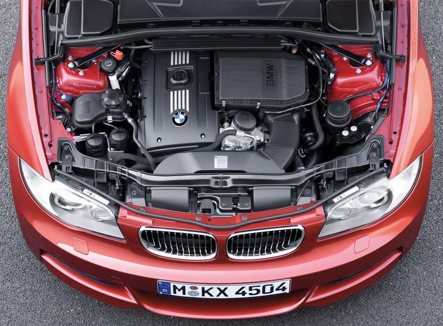  BMW 1-Series Coupe 2011 года  (фото 50 из 77)